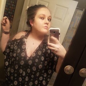 Meet your Posher, Jillian